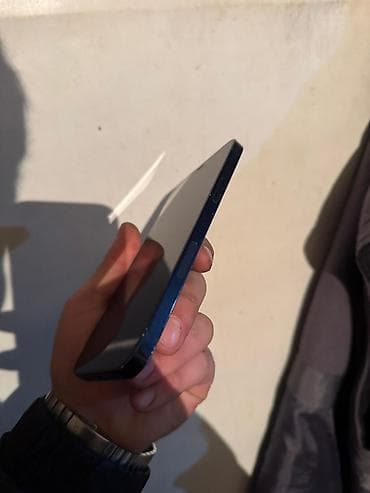 samsung j7 2017 ekran: IPhone 12, 64 GB, Mavi, Face ID — 3