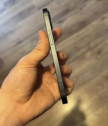iphone s6: IPhone 13, Qara, Face ID — 3