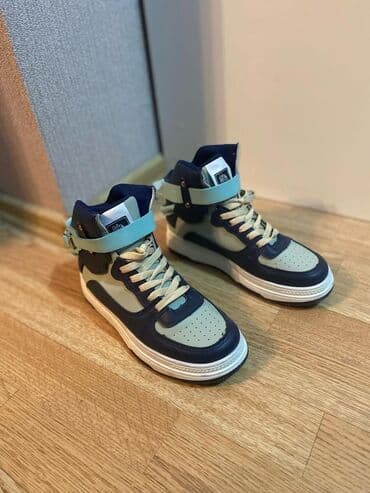 Ölçü: 37, rəng - Göy, Yeni