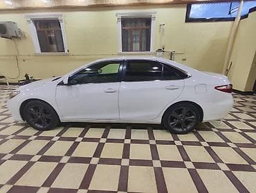 Toyota Camry: 2.5 l | 2014 il Sedan