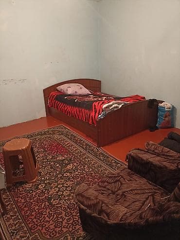 sekide ucuz evler: Salam Zabrat 1 2 otaqlı ev kirayə verilir ev sahibiyilə bir — 1