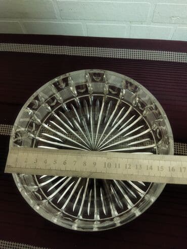 servant qablari: Çexiya xrustalı. Meyvə qabı. Servantda saxlanılıb. Heç bir qüsuru — 5