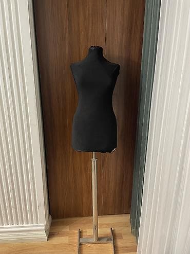 Rəf vitrinləri: Qadın, Bədən, Plastik, plastmas, Qara, Çin — 1