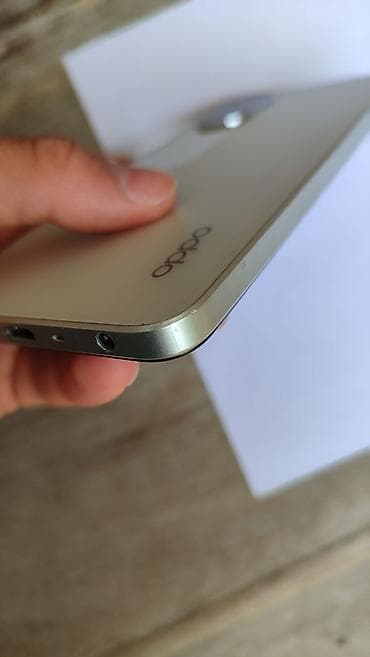 telefon mikrofonu: Oppo A38. 2024-cü ilin sentyabrında alınıb. 200 ₼-a satılır. Bəzi — 8