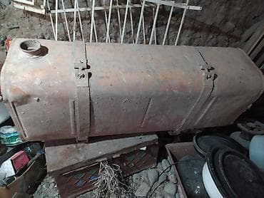 Metal yanacaq/su çəni traxdır bakı 300ltr - Material: qalın divarlı