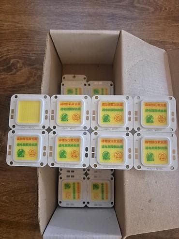 micro qulaq: Çip Cob Led 50W gücündə 6500K 4640 Yüksək Güclü 50W DC 3.2V 3.7V 30V — 1