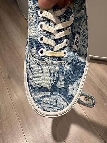 Vans Denim naxışlı keda. Vans-ın gül dizaynlı cins material — 3