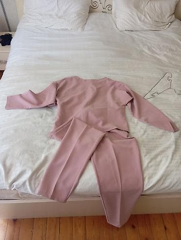 https smart ady az: Zərif pudra-çəhrayı dəst: üst və şalvar - Rəng: pudra/solğun çəhrayı — 1