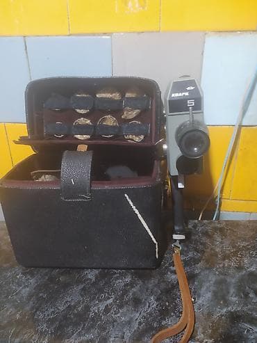 iphone 13 minu: Kvarts-5 8mm kino-kamera + orijinal çantası və aksesuar dəsti - — 1