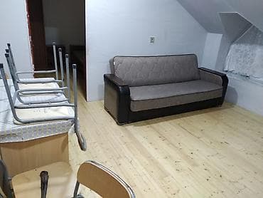 quba a frame evler: 1 otaqlı mansard tipli studiya mənzil (mebel və məişət avadanlıqları — 4