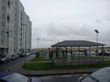 Köhnə tikili: 3 otaqlı, Yeni tikili, 80 kv. m — 2