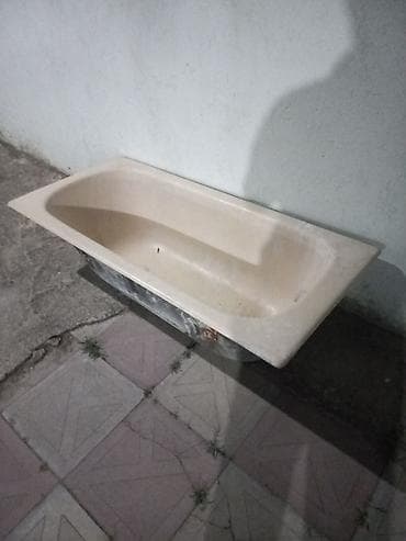 Дом и сад: Malirovonnu klassik tuj vanna. vəziyyəti yaxşıdı. ( uzunluq 150– sm — 1