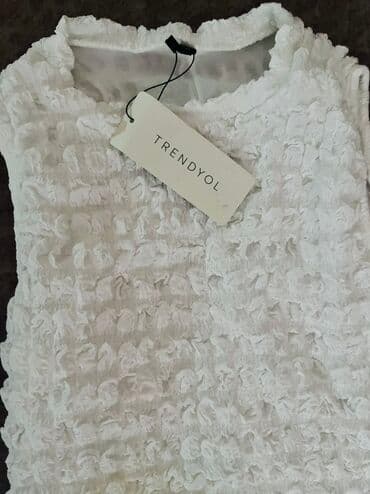 кыргызское национальное платье: 1.Triko don(Bədən formasın alan)2.42ölçü3.M razmer — 4