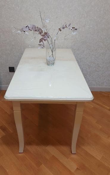 Qonaq masası, Açılmayan, Dördbucaq masa — 2