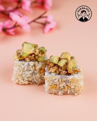 Suşi ustası, 28 yaş, 6 ildən artıq təcrübə