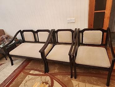 Taxta karkaslı oturma dəsti - Tərkib: 1 ədəd 2 nəfərlik kreslo + 2 — 2