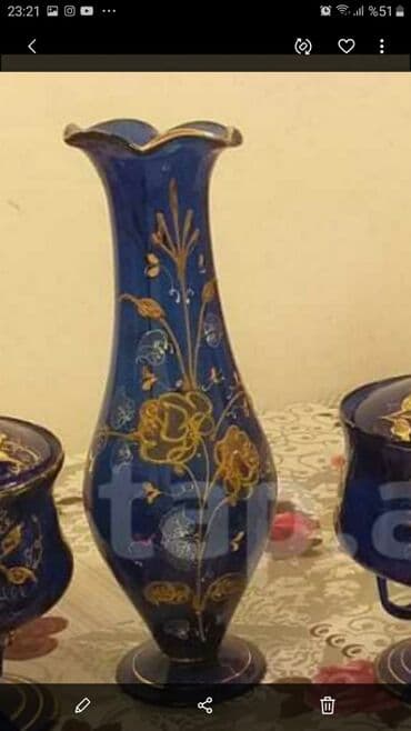 gül qablari: Lepqali güldan qapagli kafetniçalarda var — 1
