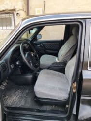 s class güzgüləri: QAZ 3110 Volga: 2.4 l | 1999 il 293000 km Sedan — 6