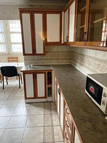 neftciler kiraye ev: Rəşid Behbudov küçəsində 5 mərtəbəli binanın 4 cü mərtəbəsi ümumi — 17