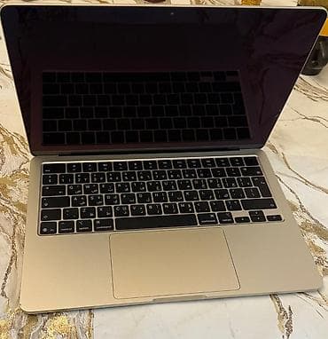 iphone pro max: Apple MacBook (qızılı rəng) Xüsusiyyətlər: - 13.6" Liquid Retina — 3