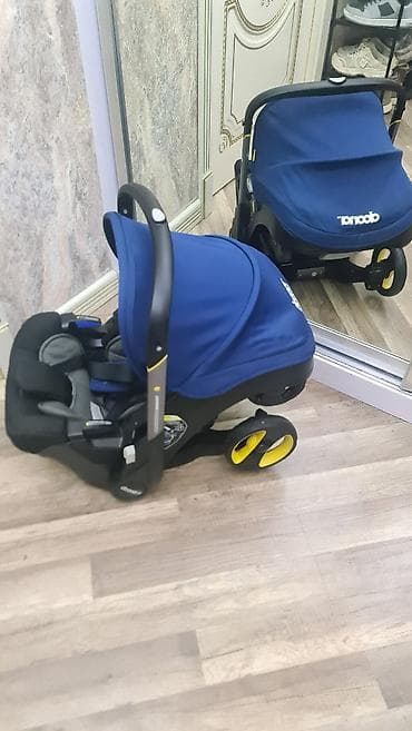 Прогулочные коляски: Классическая прогулочная коляска, Б/у, Возраст: 6-12 месяцев, Самовывоз — 4