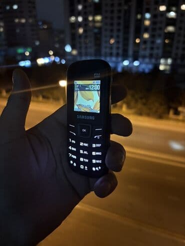 HTC: Samsung E1225, < 2 GB Memory Capacity, rəng - Qara, Düyməli — 1