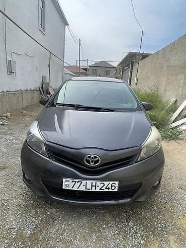 bmw e60 m: Toyota Yaris hatchback - Kuzov: 5 qapılı hatchback, tünd boz rəng - — 1
