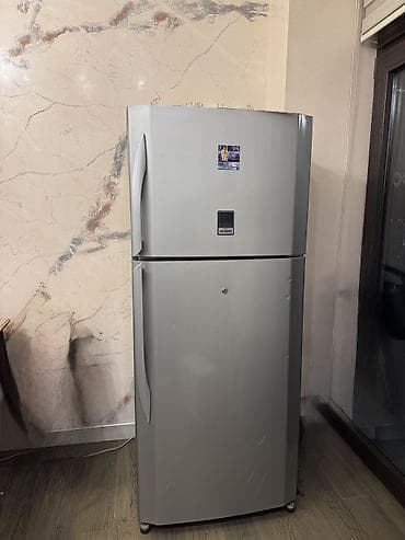 4 gozlu qaz: Sharp soyuducu cox ela soyudur 400 azne — 1