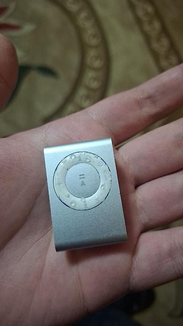 Бытовая техника: Apple iPod Shuffle alüminium gövdə, gümüş rəng şunuru kablosu yoxdur — 2