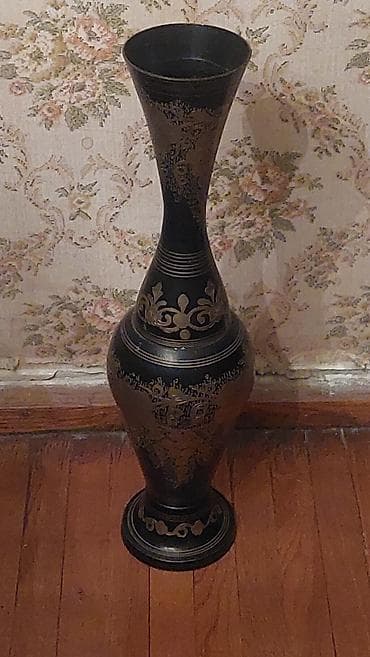 Vazalar: Vaza dəsti, Metal — 1