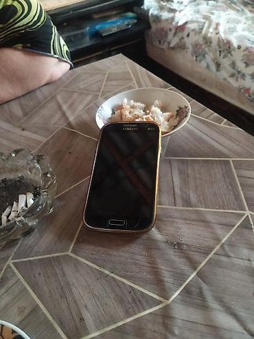 gizli balaca kamera: Samsung I9190 Galaxy S4 Mini, rəng - Qara, Qırıq — 2