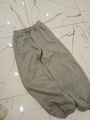 rezin botlar: Boz rəngli unisex idman şalvarı - Kəsim: Klassik “jogger” modeli — 1