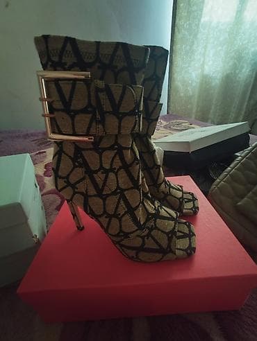 ayaqqabı: Qadın ayaqqabıları – 3 fərqli model dəsti 1) Krem rəngli mules - Açıq — 7