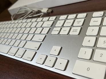 mac mini: Apple Klaviatura A1243 – işlənməmiş. Satılır: Apple şirkətinin — 3