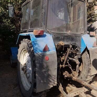 maşın cadır: Belarus 80.1 traktor - Korpus: Klassik mavi/qara MTZ kabinəli, geniş — 3