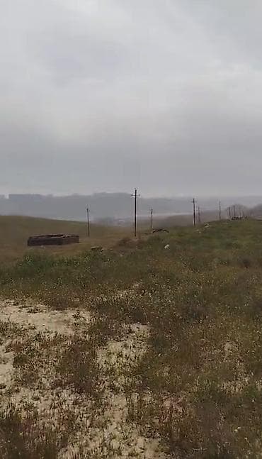 mansard ev satilir: Tecili satilir. Hokmelidə qazilerin binasinin yaninda 10 sota yaxin — 6