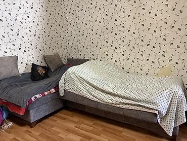 agdasda ev satilir: Kiraye otag yoldasi axtarilir. Komunal daxil 150 azn. Kombi — 4