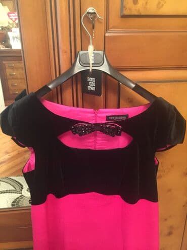 azn day az: Maria Grazia İtaliyanındı baha alınıb az geyinilib 42-44 razmere gedir — 2