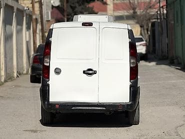 04 maşın: Doblo, 2012 il, motor 1.3 l, Soyuducu, İşlənmiş — 4