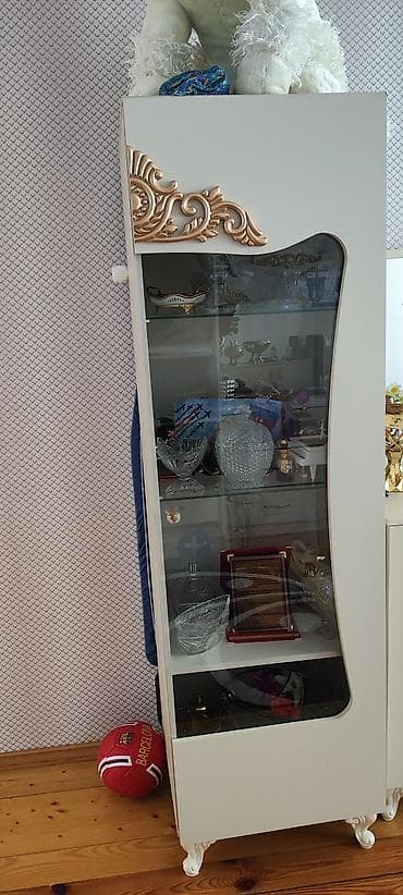 ev stullari: Qorkalar iki eded ev balaca oldugundan satilir yer yoxdu qoymaga — 2