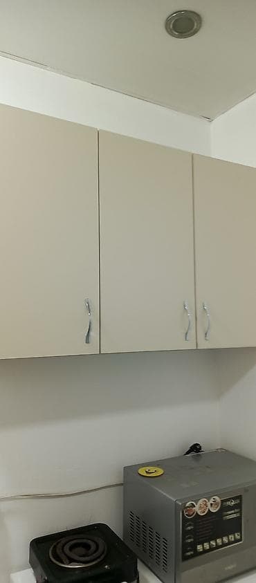 moyka şkafı: Mətbəx mebel dəsti – üst və alt dolablar, paslanmayan polad lavaboyla — 2