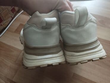 adidas qaçış üçün qadın krossovkaları: Ağ rəngli idman ayaqqabısı - Üst material: yumşaq sintetik dəri — 4