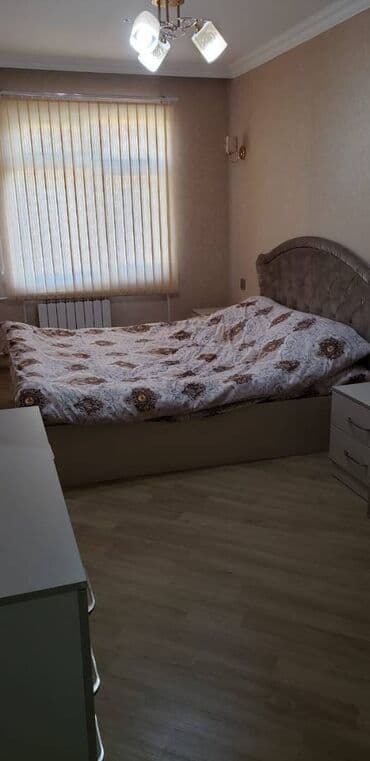 naximovda satilan evler: Sumqayıt şəhəri,5 ci mikrorayonda Dörd Qardaş restoranı yaxınlığında 5 — 3