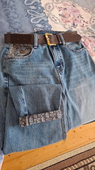 palt: Cins şalvar, Dior — 2