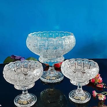 ag yolka: Tom 1eded meyve qabi ve 2 eded konfet qabi. Meyve qabi 195 azn konfet — 3