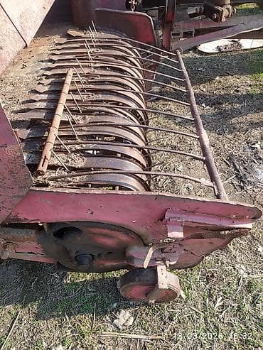 Ot-saman presinin yığım mexanizmi (pick-up bölməsi) Təsvir: - Traktor