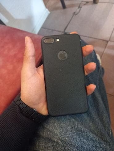 i̇pone 7: IPhone 7 Plus, 128 GB, Jet Black, Barmaq izi — 4