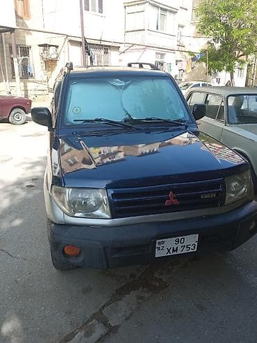 pajero 2: Salam Pajero io satıram il 2000mator 1.8 sadə mayor razatkas işləkdir — 2