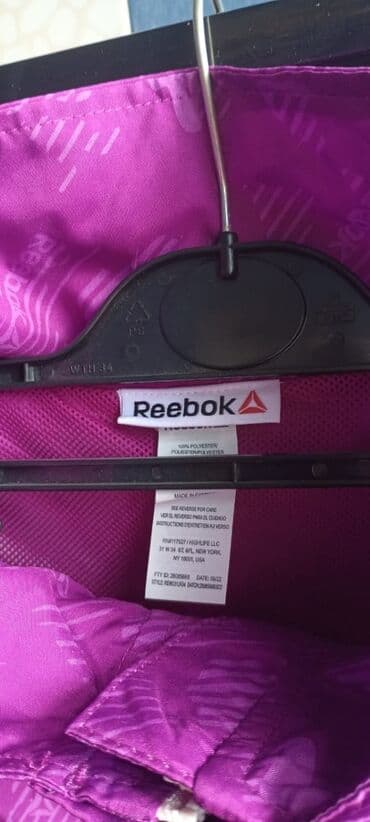 женская косуха из кожзама: Куртка женская фирмы Reebok с Америки размер L, но пойдет и на больше — 3