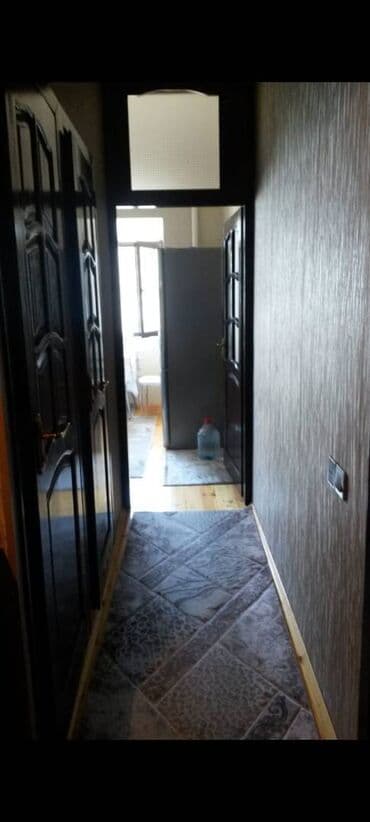 9 ci mikrorayon satilan evler: Bakı, 2 otaqlı, Köhnə tikili, 65 kv. m — 16